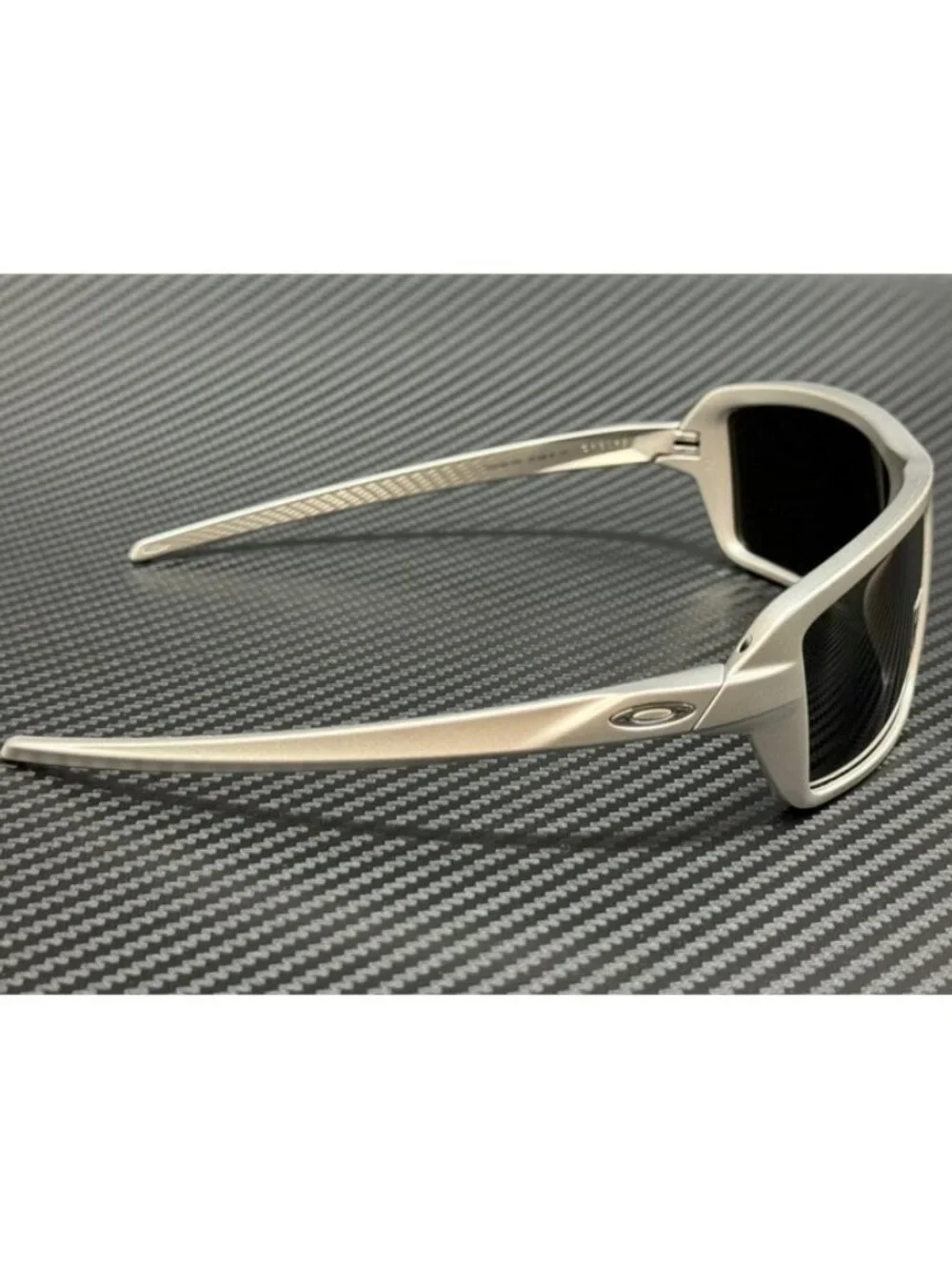 New Oakley Men Silver Sunglasses 63-14-131